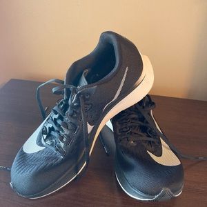 New without box  Nike Zoomfly black shoe , women 7.5